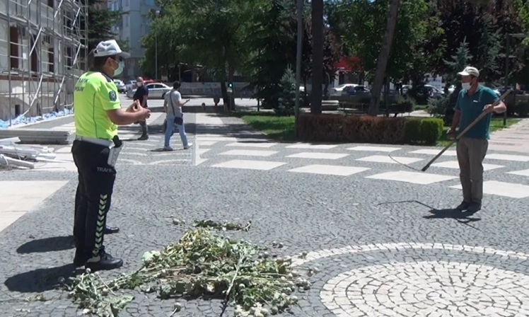 ÇORUM VALİLİĞİ’NE TIRPANLA GELDİ