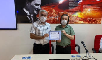 ÖĞRETMENLER BAŞARI BELGESİ İLE ÖDÜLLENDİRİLDİ