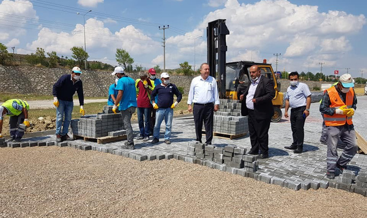 BAŞKANIN HIZINA YETİŞİLEMİYOR!