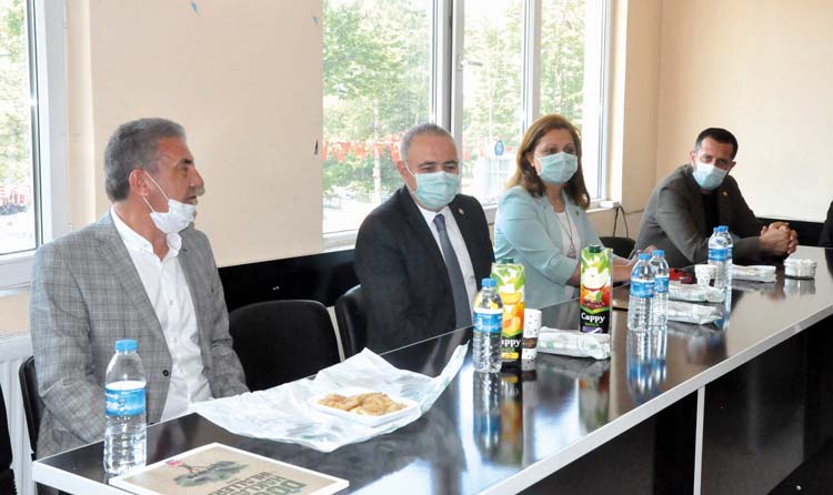 CHP’Lİ VEKİLLER SUNGURLU’DA!