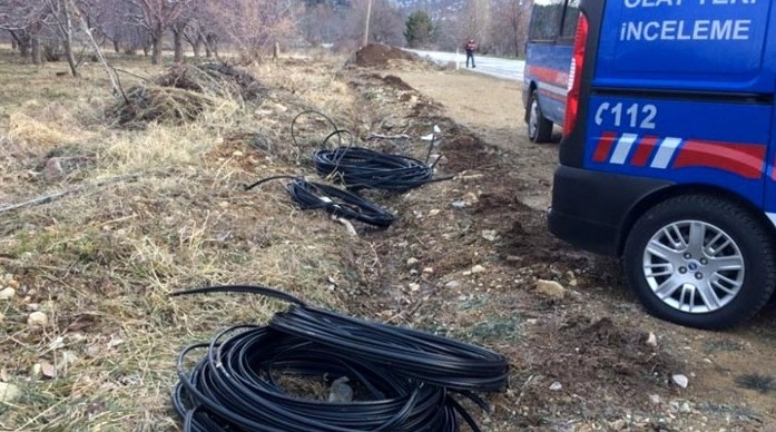 CEZAEVİ SONRASI HIRSIZLIK YAPTILAR