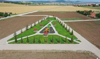 KAMIŞLIEVLER’E ÇOCUK PARKI