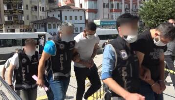 BAĞIŞ İSTEYEN 3 KİŞİ TUTUKLANDI