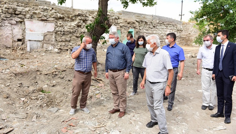 BAŞKAN KALEDE İNCELEME YAPTI