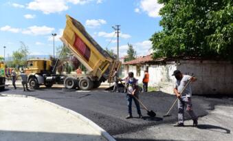 ÇAMDEĞİRMENİ SOKAKLAR ASFALTLANDI