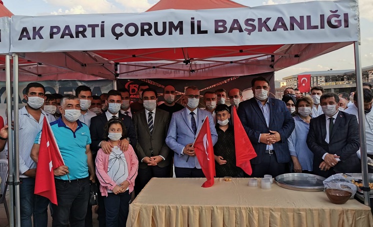 AK PARTİ TEŞKİLATI LOKMA DAĞITTI