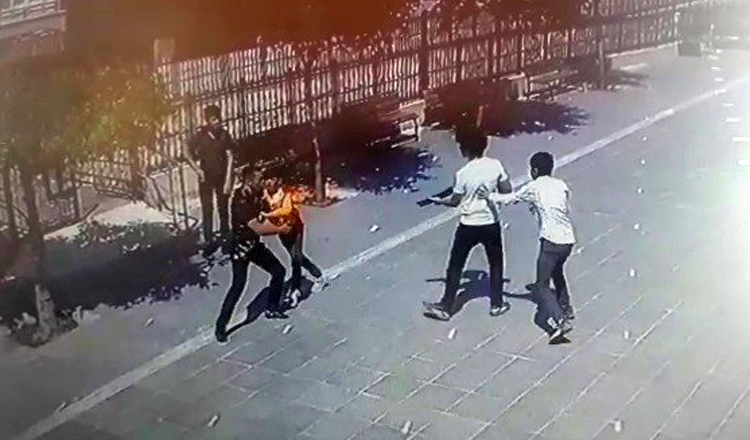 ÇOCUKLARIN TARTIŞMASI KANLI BİTTİ