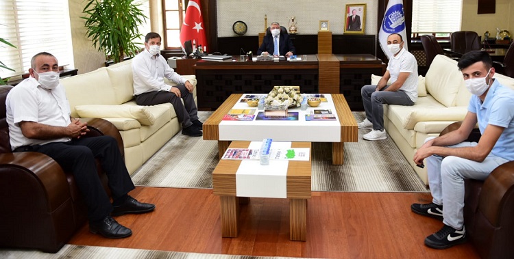 BELEDİYE’DEN 733 ESNAFA DESTEK