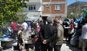 DÜĞÜN YEMEKLERİ YASAKLANDI