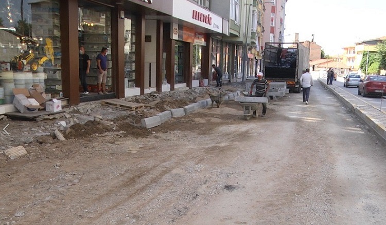 AKPINAR CADDESİ YENİLENİYOR