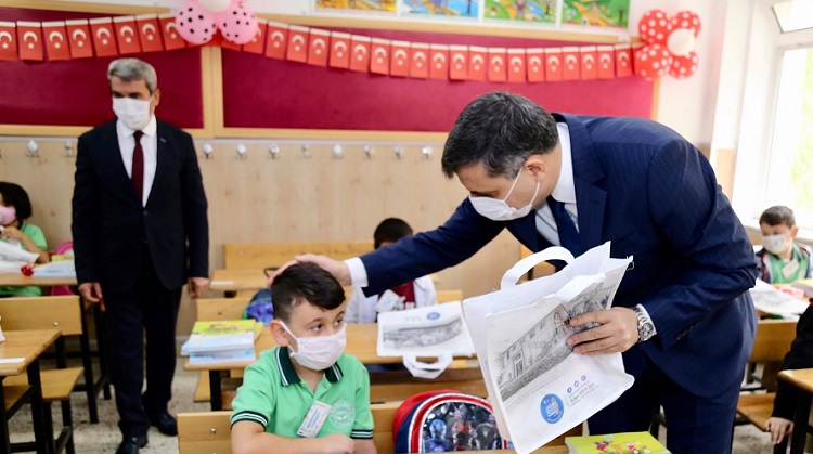 OKULLARDA YÜZ YÜZE EĞİTİM BAŞLADI