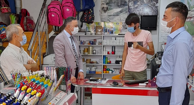 KIRTASİYE VE GİYİM SEKTÖRÜ SIKINTILI