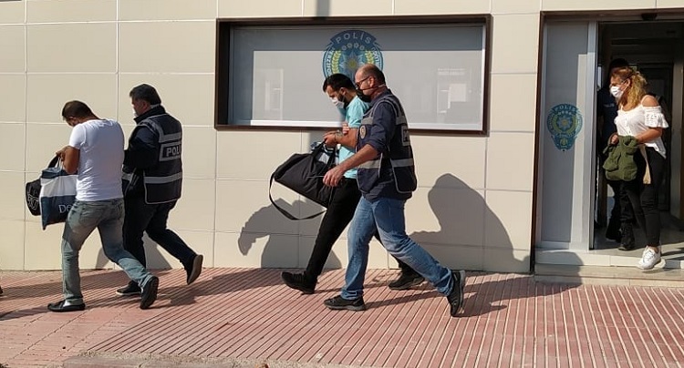 ATM DOLANDIRICILARI YAKAYI ELE VERDİ
