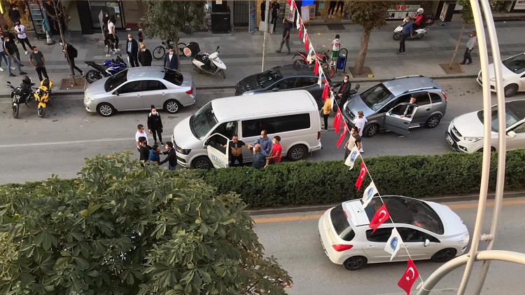 ÇORUM’DA YOL VERME KAVGASI!