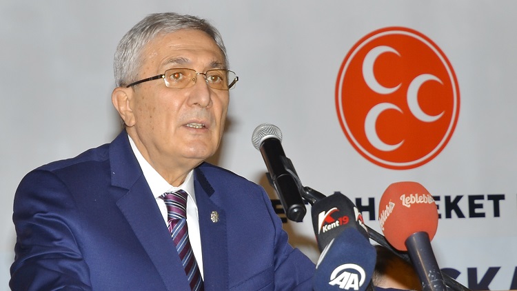 TÜRK SİYASETİNE MİKROP VERİLİYOR!