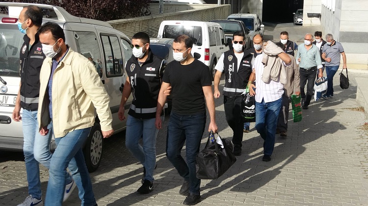 11 ESKİ POLİSE ADLİ KONTROL ŞARTI