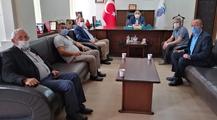 BAŞKAN MUHTARLARLA BİR ARAYA GELDİ