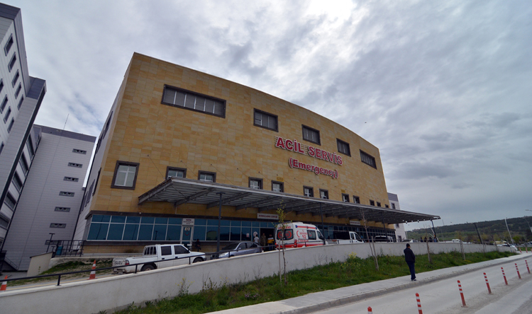 YAŞAM MÜCADELESİNİ KAYBETTİ