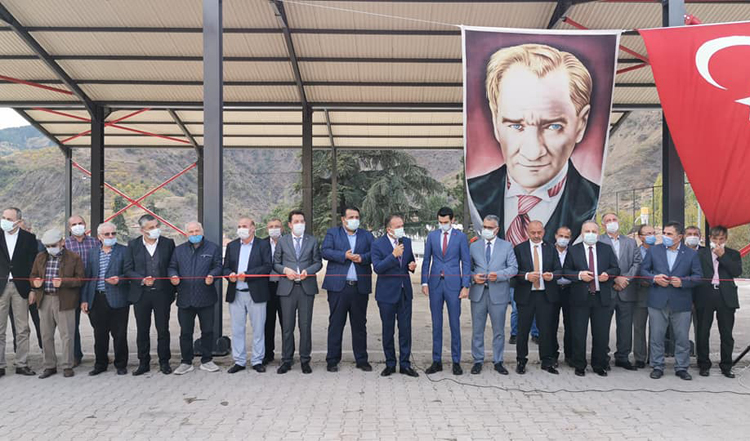 OĞUZLAR KAPALI PAZAR YERİNE KAVUŞTU