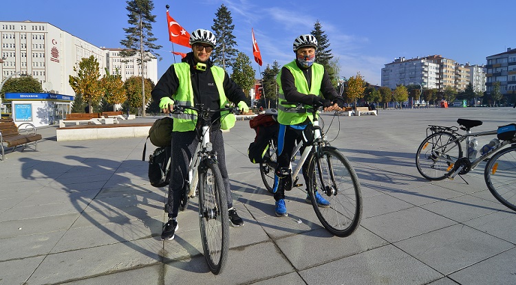 ATATÜRK’E SAYGI SÜRÜŞÜ BAŞLATTILAR