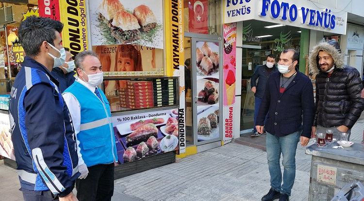 AÇIK ALANLARDA SİGARA İÇMEK YASAK!