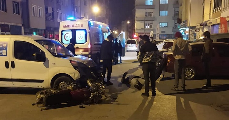 MOTOSİKLET SÜRÜCÜSÜ YARALANDI