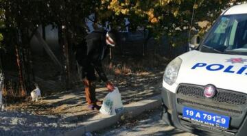 POLİS EKİPLERİ ONLARIN YANINDA