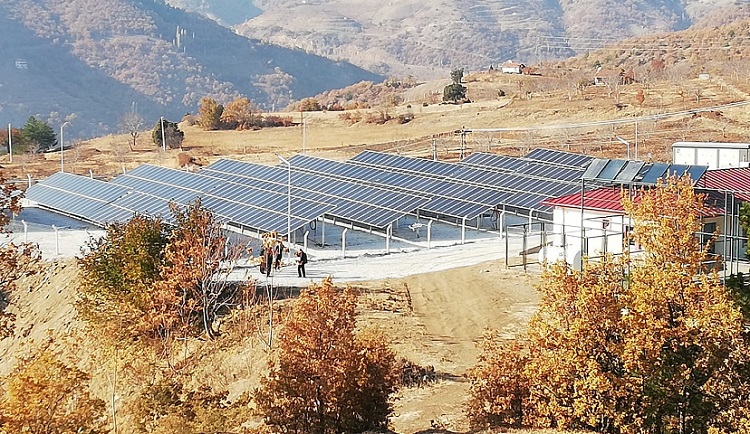 GÜNEŞ ENERJİ SANTRALİ TAMAMLANDI