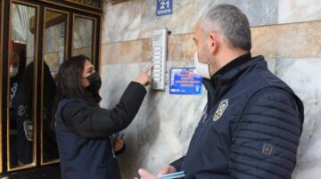 ÇORUMLU HIRSIZA BİLE KAPIYI AÇTI!