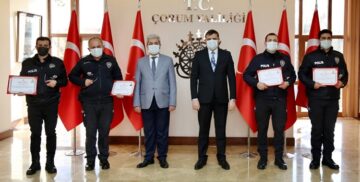 FEDAKAR POLİSLERE BAŞARI BELGESİ