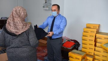 İHTİYAÇ SAHİPLERİNE GİYİM YARDIMI