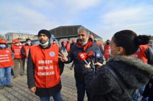 FABRİKADAKİ EYLEM GİDEREK BÜYÜYOR