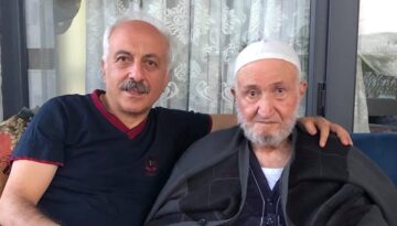 ZEKİ GÜL BABASINI KAYBETTİ!