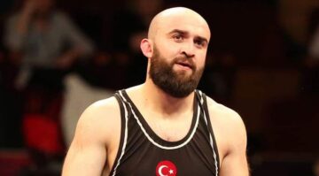 DÜNYA ŞAMPİYONLUĞUNA UZANDI!