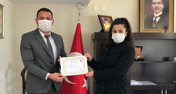 KAMU GÖREVLİLERİNE BAŞARI BELGESİ