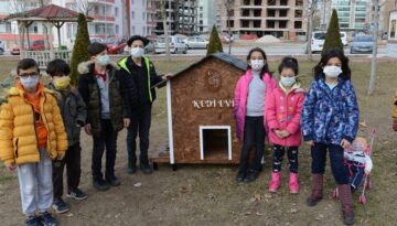 ÇORUMLU MİNİKLERİN KEDİ EVİ PROJESİ