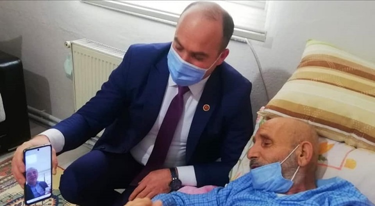 ŞÜKRÜ AMCANIN YÜZÜNÜ GÜLDÜRDÜ