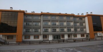 YAŞLILAR YENİ HUZUREVİNE GEÇECEK