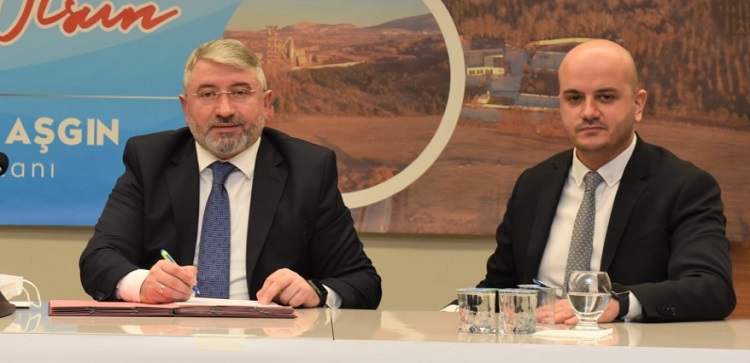 FABRİKA ARAZİSİNDE İMZALAR ATILDI