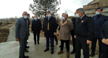 TARİHİ CAMİDE İNCELEMEDE BULUNDU