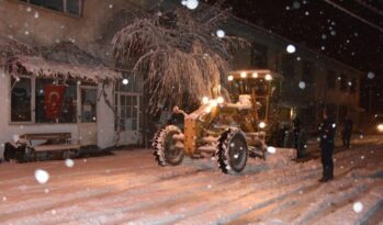 İSKİLİP’TE KAR YAĞIŞI ETKİLİ OLDU