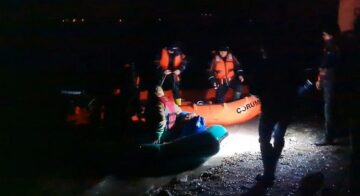 BARAJDA BALIKÇILAR MAHSUR KALDI!