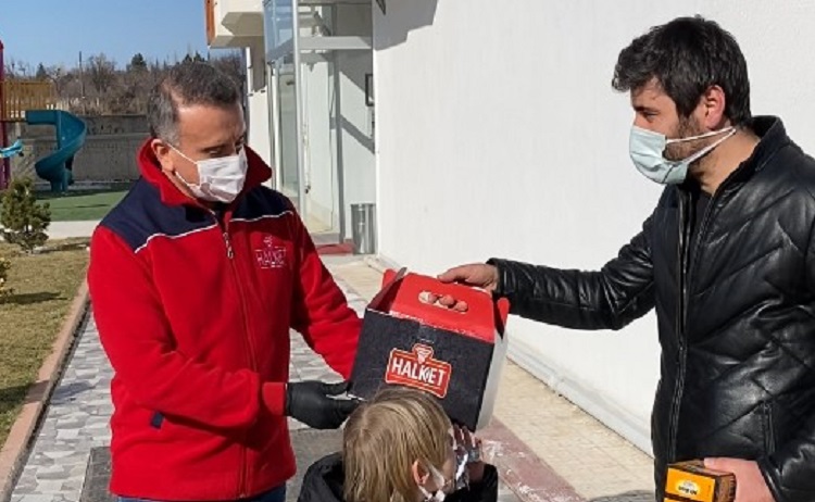 SİPARİŞ ALDI SONRA TESLİM ETTİ