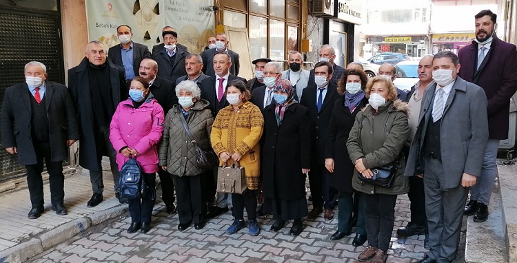 KADIN KOLLARI BAŞKANI SEÇİLDİ