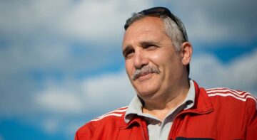 KORONA VİRÜSE YENİK DÜŞTÜ