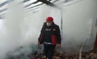 YANGINDA TANDIRLIK KÜL OLDU!