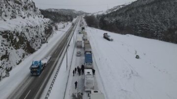 ÇORUM-SAMSUN YOLU KAPANDI!