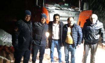 ÇORUMLU MUHTAR YARDIMLARINA KOŞTU
