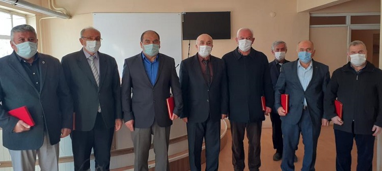 EMEKLİ İMAMLARA TEŞEKKÜR PLAKETİ