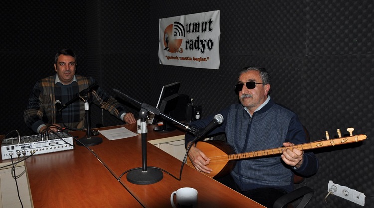Aşık Veysel türkülerle anıldı